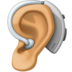 Facebook上的带助听器的耳朵：中等肤色emoji表情