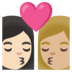 安卓系统里的亲吻: 女人女人较浅肤色中等-浅肤色emoji表情